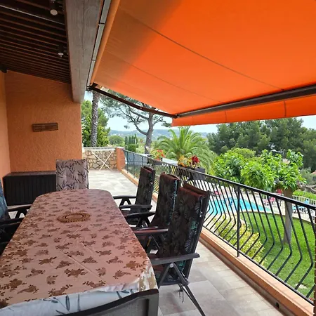 Charming 5 Stars Maison Provencale فيلة *