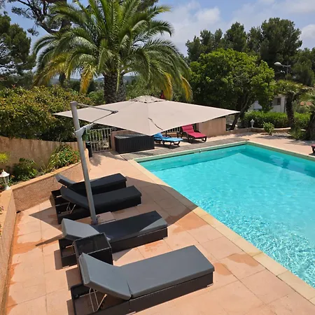 Charming 5 Stars Maison Provencale فيلة